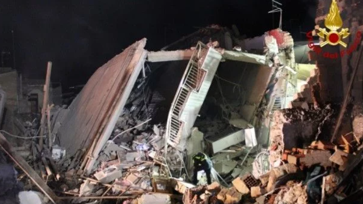 意大利南部燃气爆炸致多栋建筑坍塌，至少3人死亡